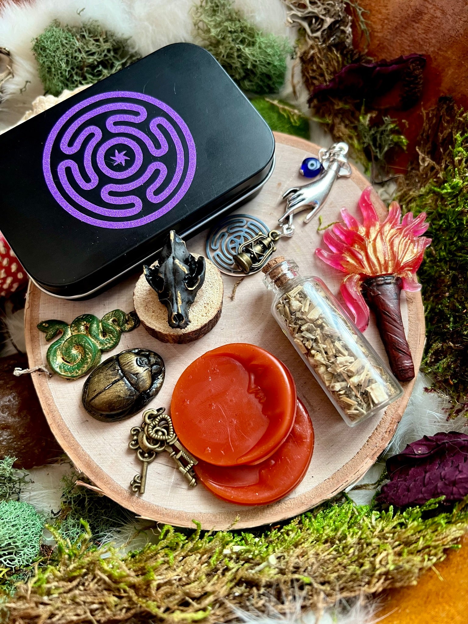 Vintage & Travel Altars