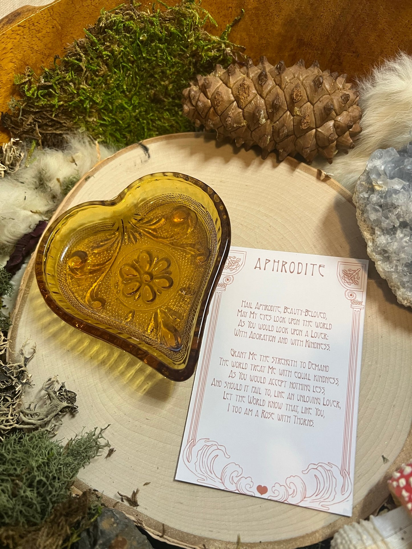 Vintage Scrying Mirror Aphrodite Altar Box/Travel Altar