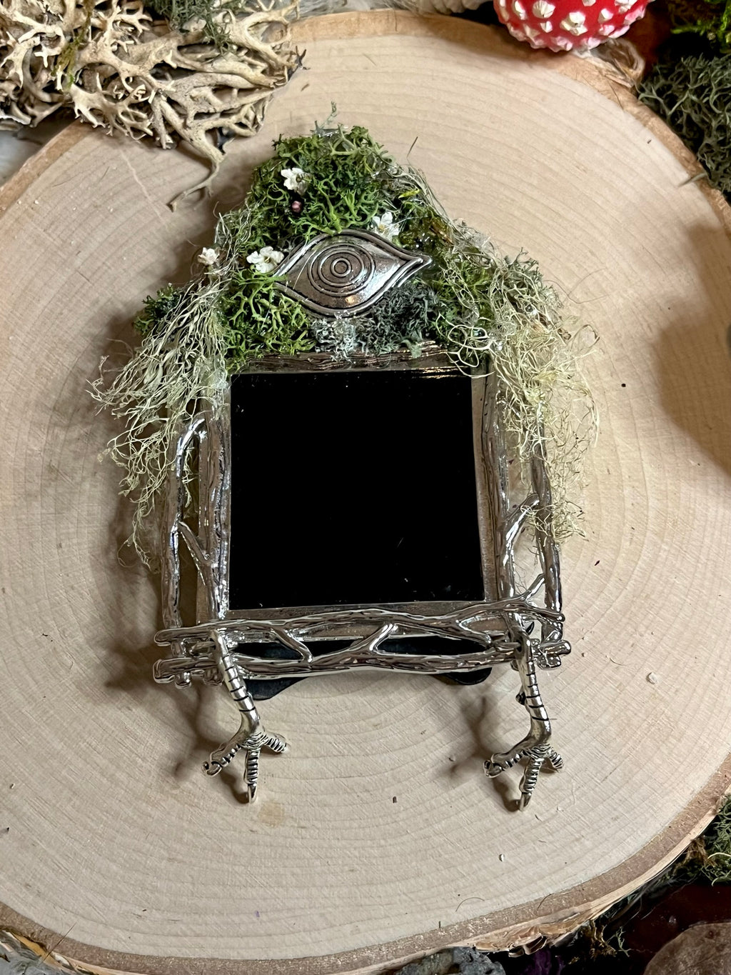 Nestlings of Baba Yaga - Scrying Mirror