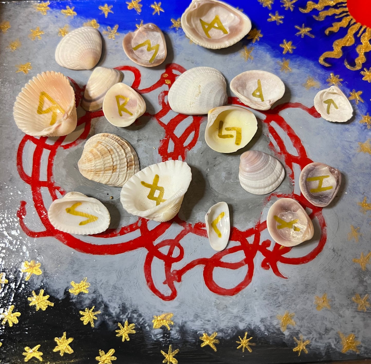 Readings with Robin: Runes, Bones, and Tarot