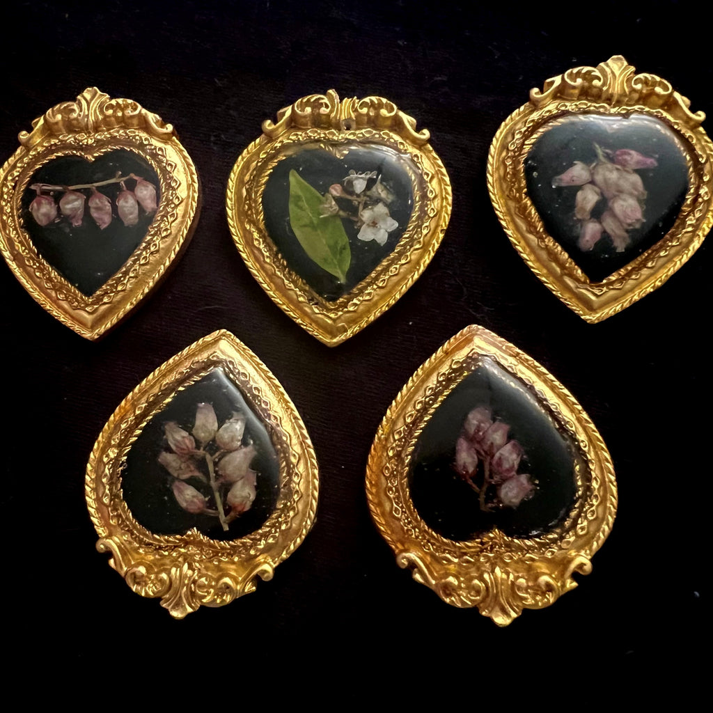 Grave Flowers - Floral Offerings for Ancestor Veneration