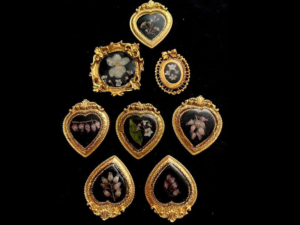 Grave Flowers - Floral Offerings for Ancestor Veneration