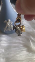 The Hand of Love Amulet - La Mano dell'Amore