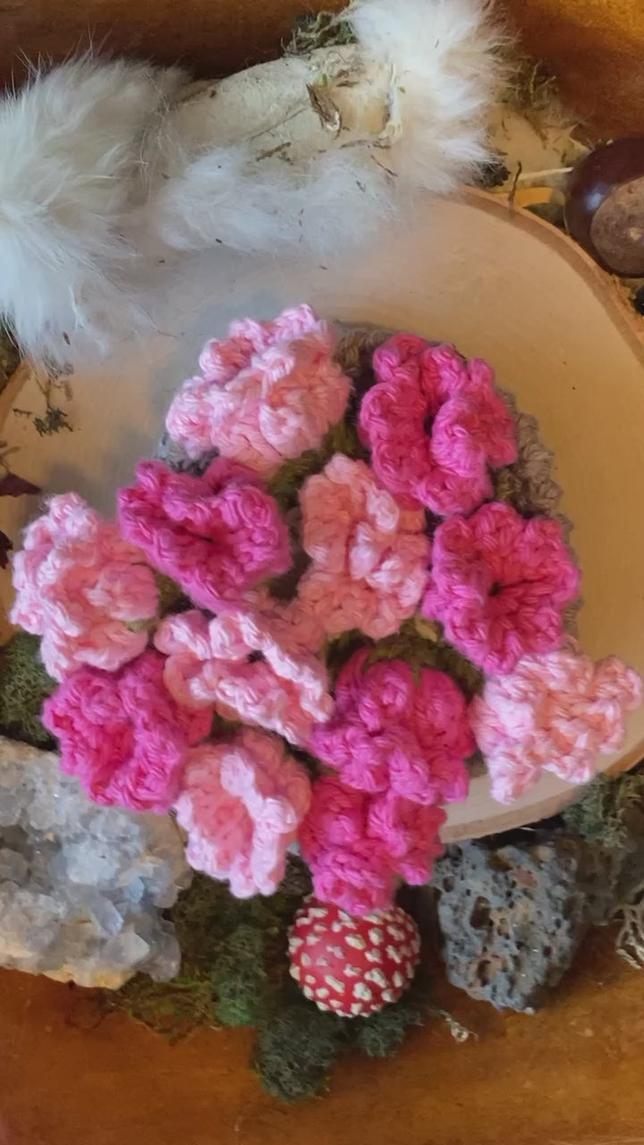 Goddess Garland - Crocheted Statue Garland & Altar Bouquet