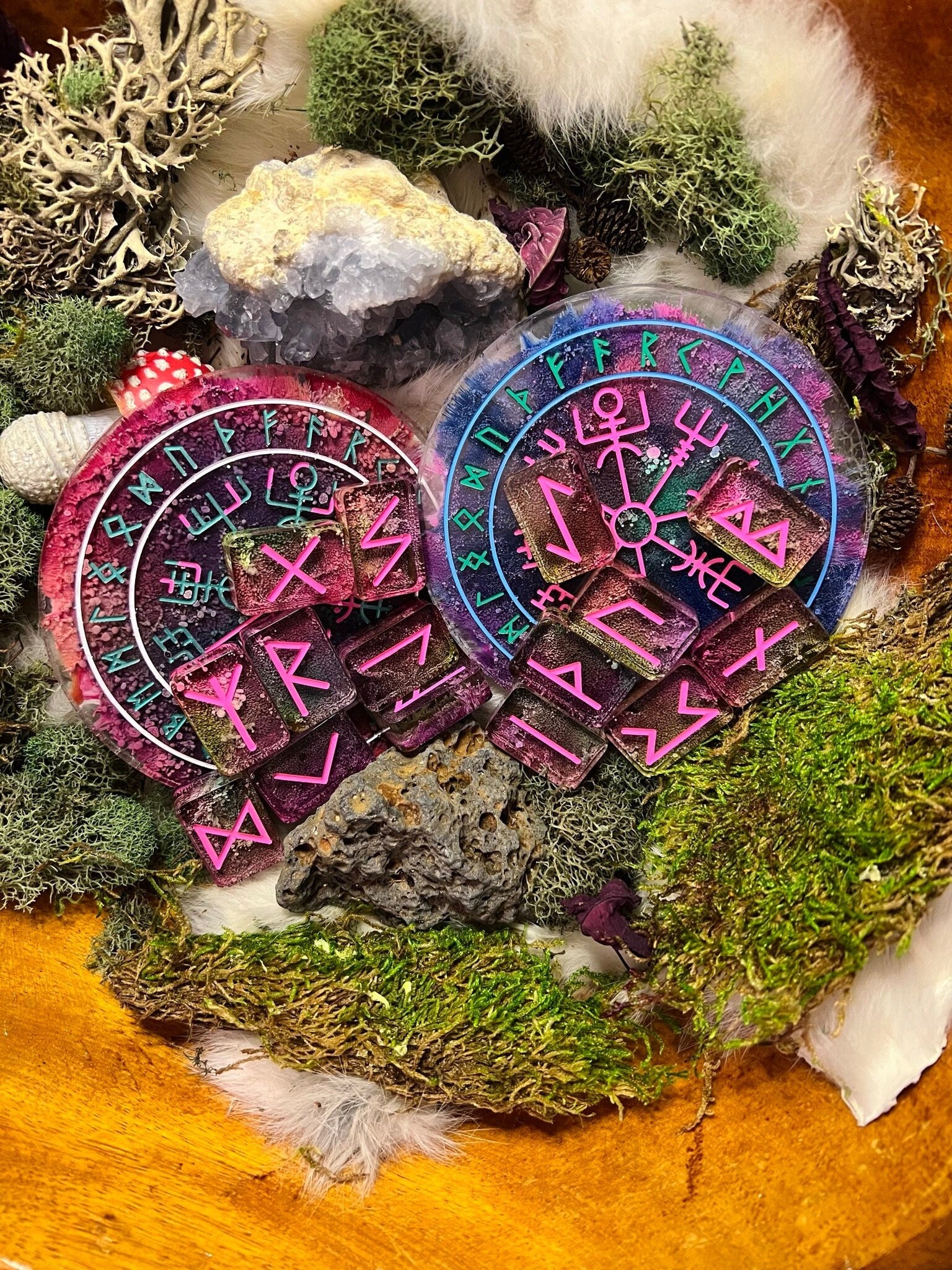 Poison Path Rune Divination Set