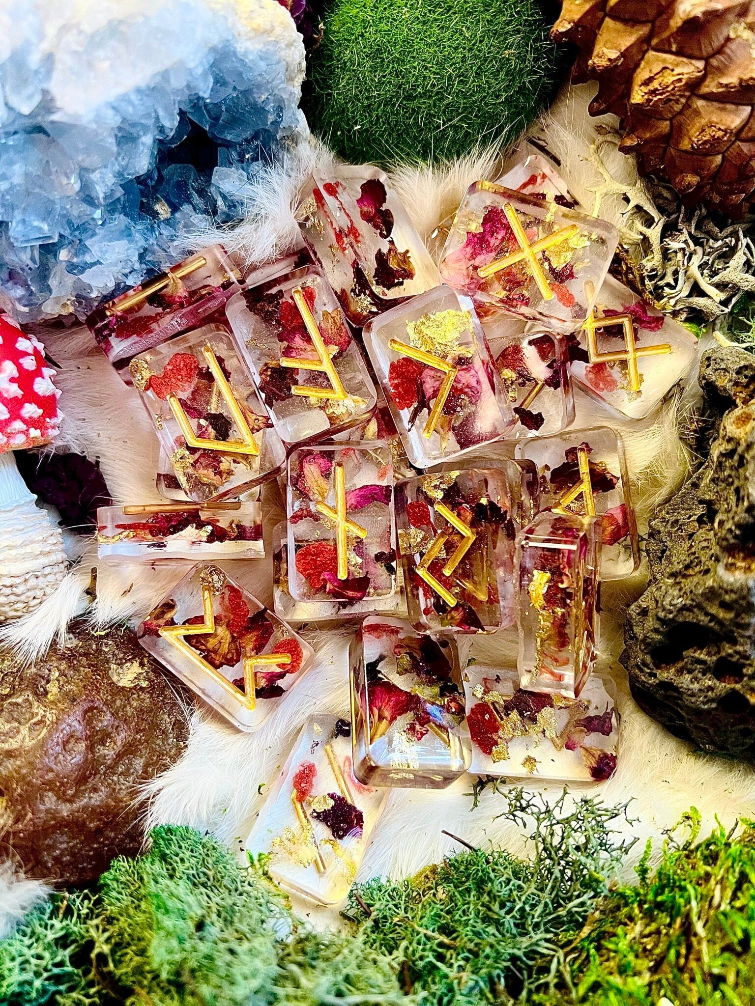 Dark Goddess Rune Set